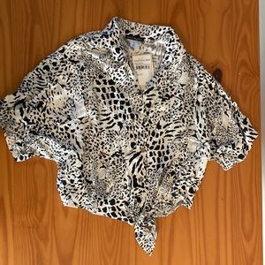 Nordstrom Rack cropped white black cheetah print